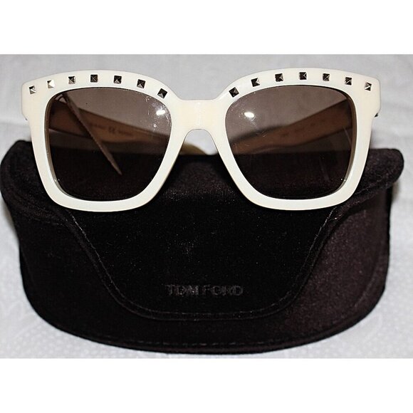 Valentino Garavani  - V660SA 103 Rockstud Ivory Sunglasses, Bone w/Studs, New main image 8